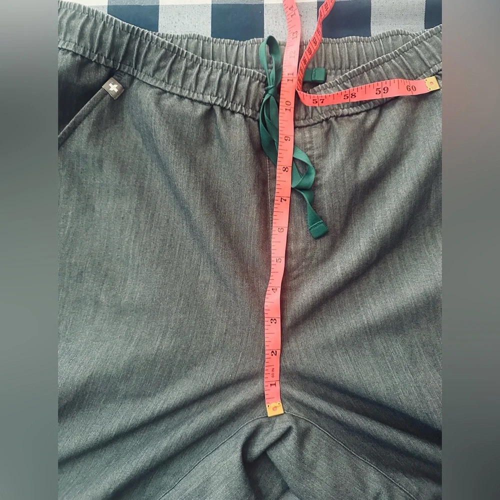 Men’s Figs Tansen Jogger Scrub Pant size Large